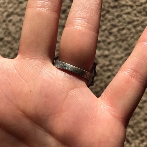 🕸 Lady Spider Ring 🕸 - Picture 2 of 8